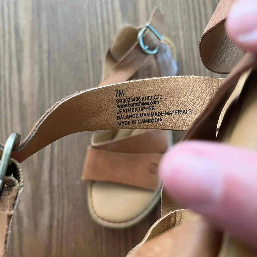 Born Women's Tan Leather Crisscross Strap Sandals